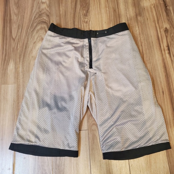 Fox Racing MTB Riding Shorts Sz 32 Ranger Style Ratcheting Waist Cargo Pockets - Picture 16 of 16